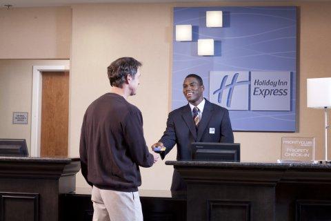 Holiday Inn Express Philadelphia Airport By Ihg Ессінгтон Екстер'єр фото