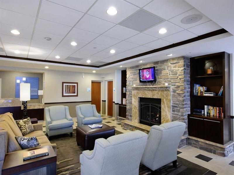 Holiday Inn Express Philadelphia Airport By Ihg Ессінгтон Екстер'єр фото