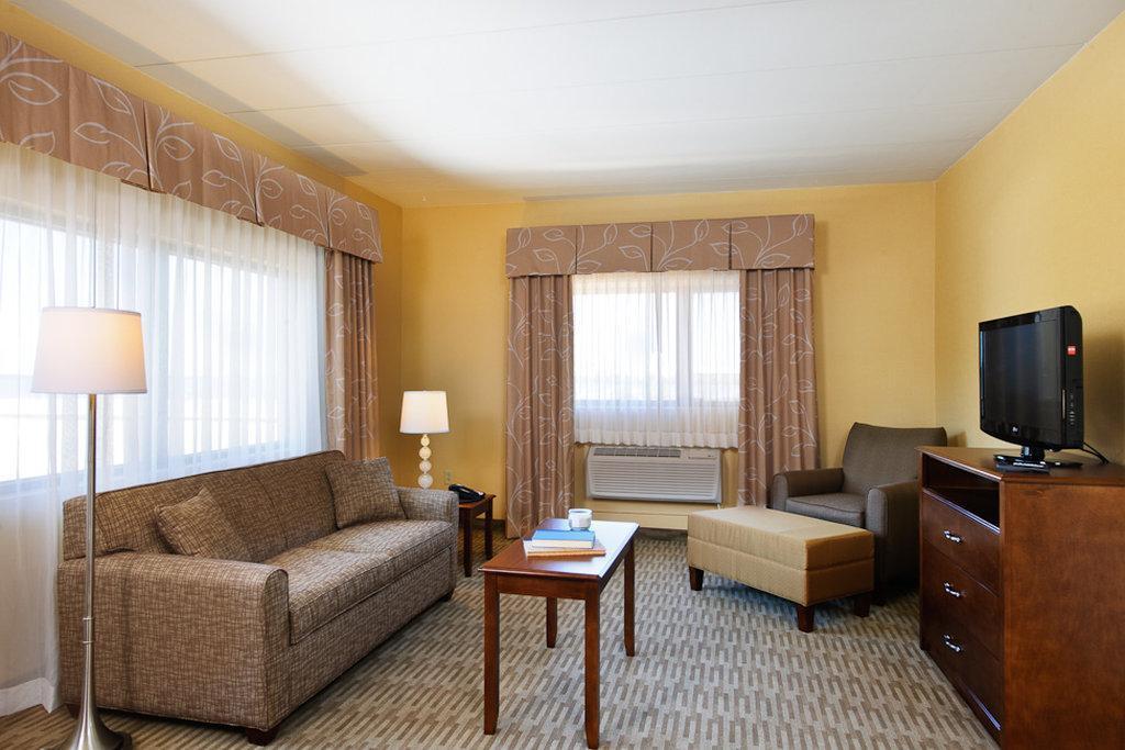 Holiday Inn Express Philadelphia Airport By Ihg Ессінгтон Екстер'єр фото