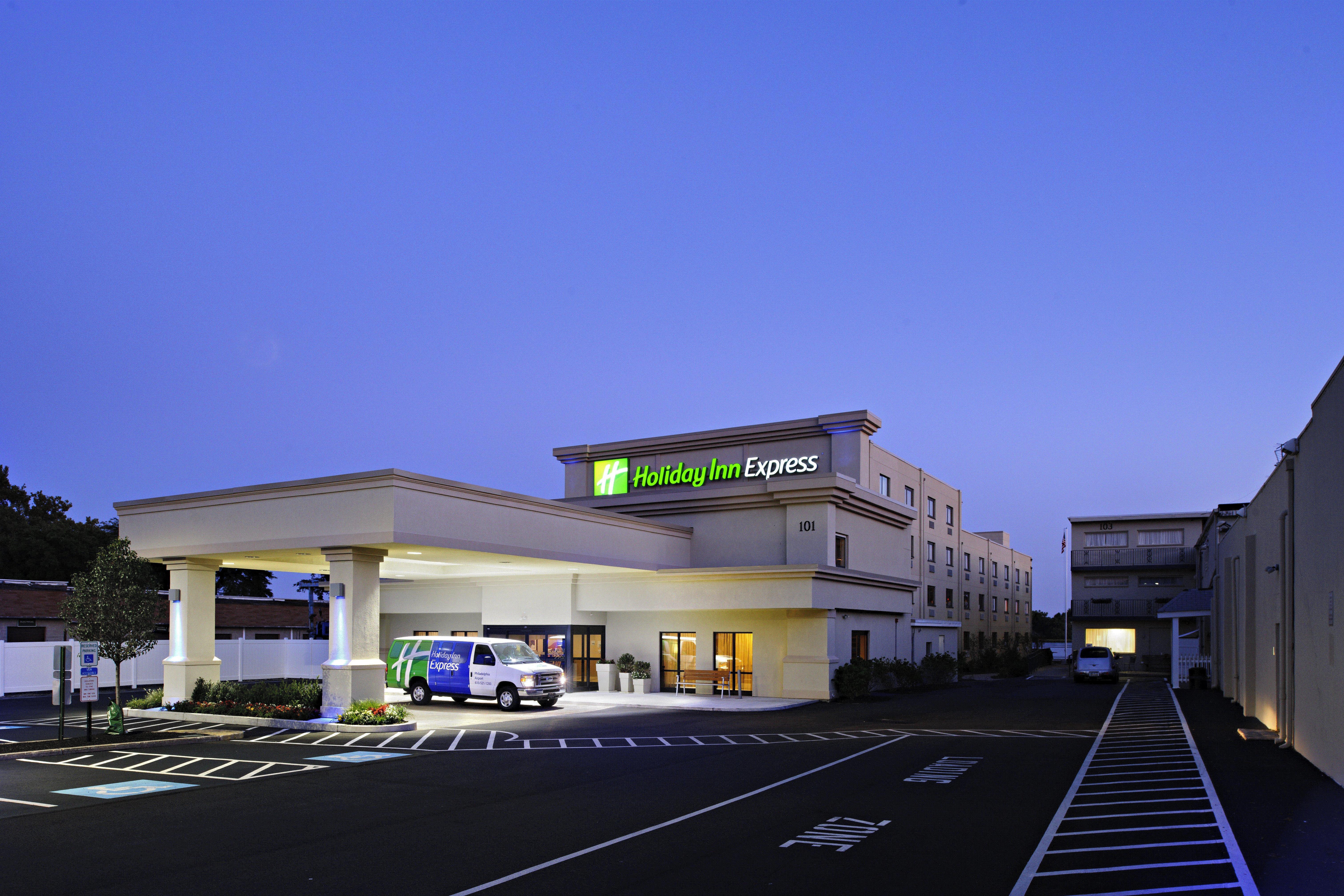 Holiday Inn Express Philadelphia Airport By Ihg Ессінгтон Екстер'єр фото