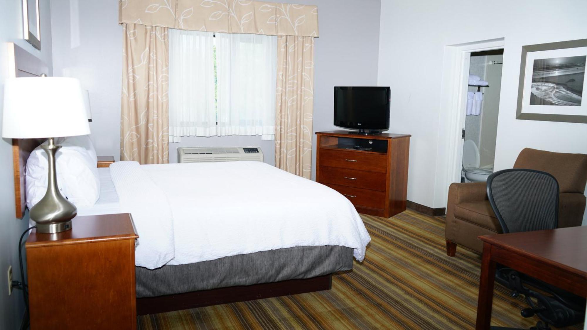 Holiday Inn Express Philadelphia Airport By Ihg Ессінгтон Екстер'єр фото